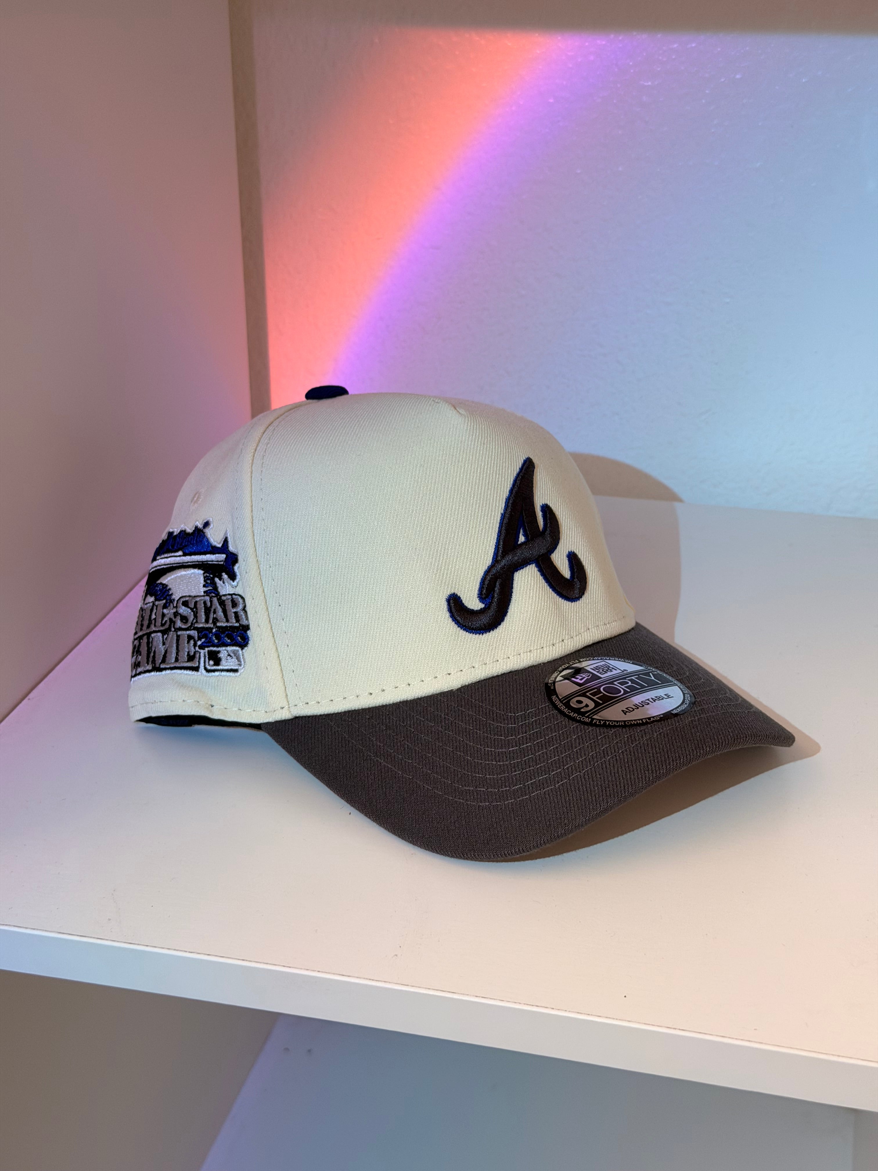 NEW ERA ATLANTA. WHITE-GRAY