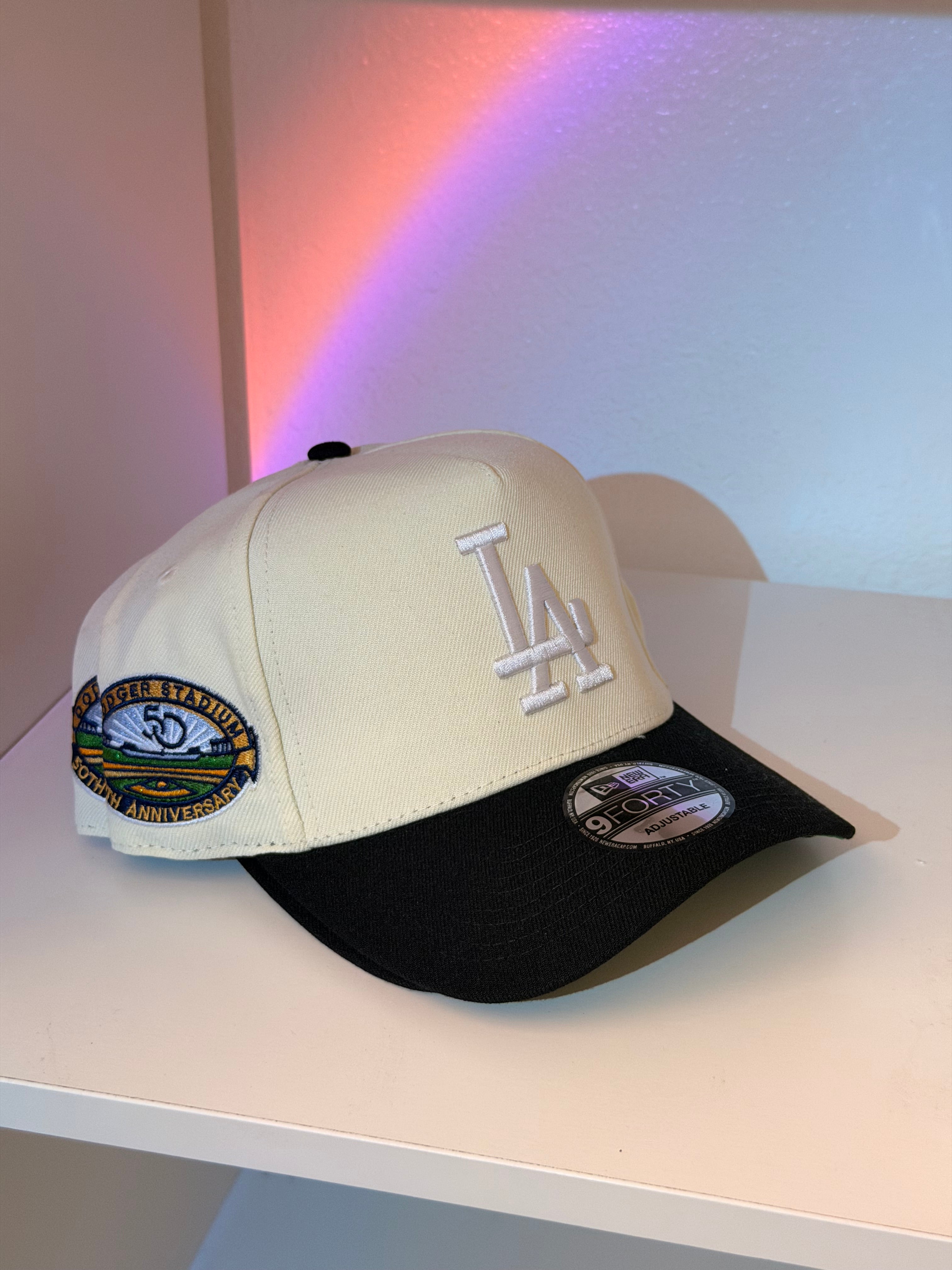 NEW ERA LA. BLACK-WHITE